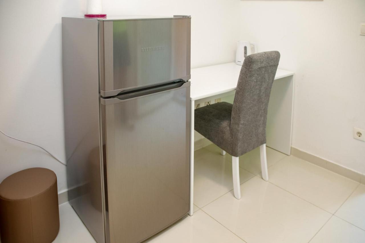 Studio Apartman Hotell Split Exteriör bild