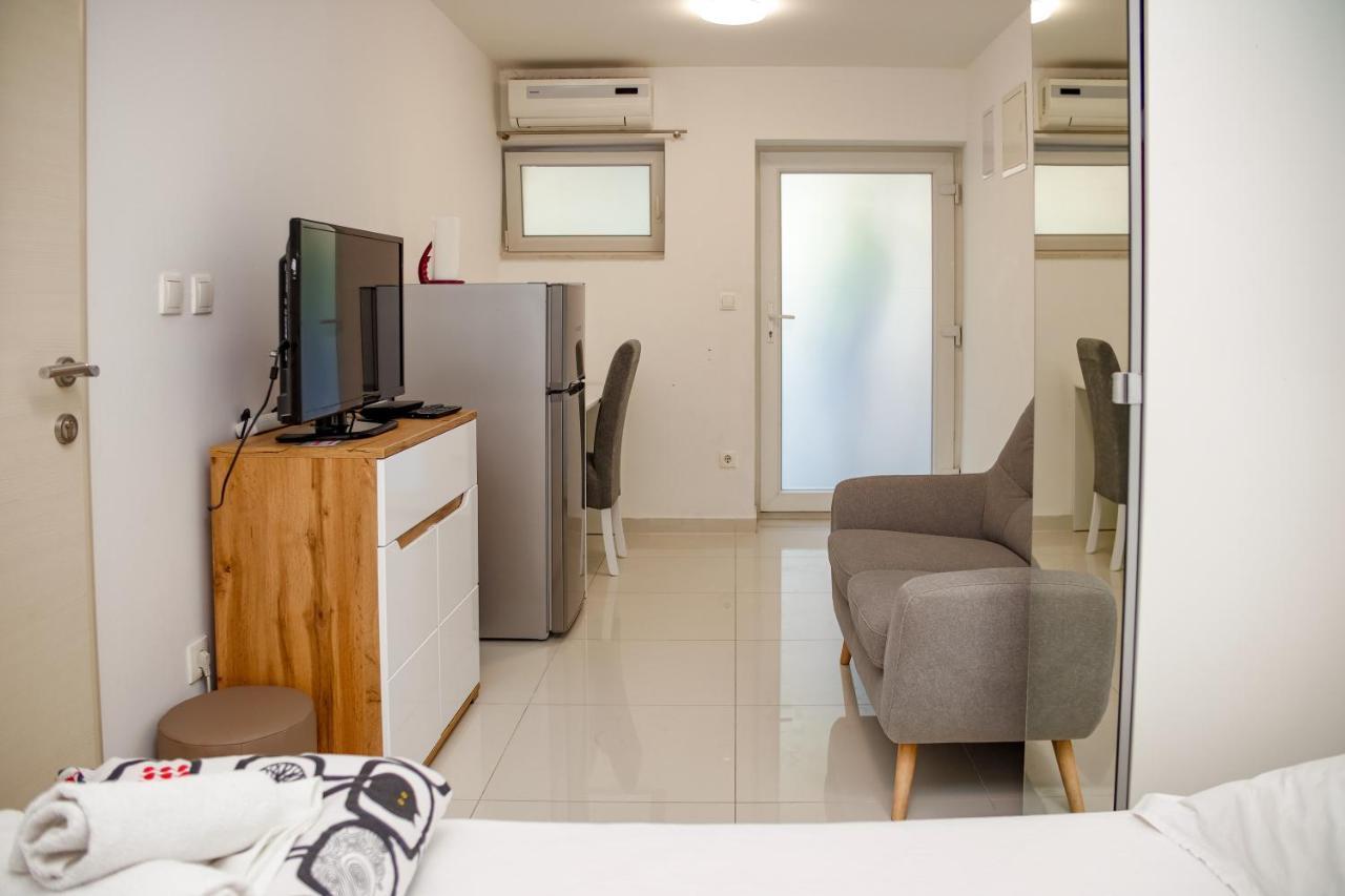 Studio Apartman Hotell Split Exteriör bild