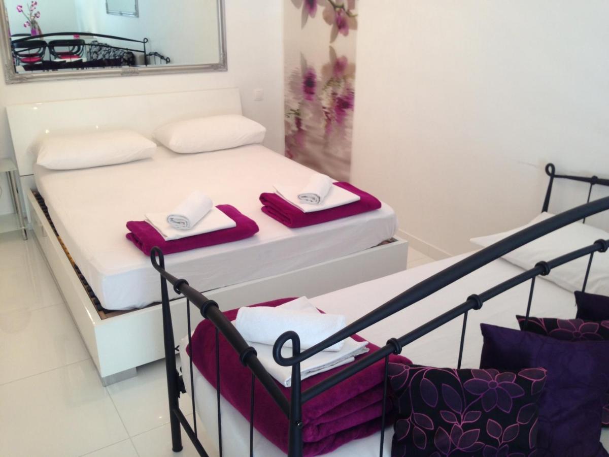 Studio Apartman Hotell Split Exteriör bild