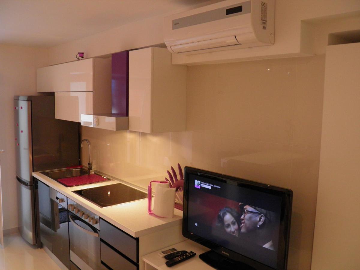 Studio Apartman Hotell Split Exteriör bild