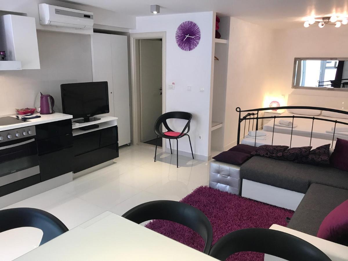 Studio Apartman Hotell Split Exteriör bild